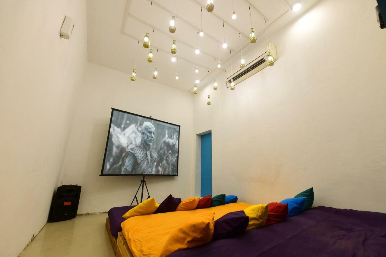 โกสต็อป มุมไบ  Hostel ภายนอก รูปภาพ